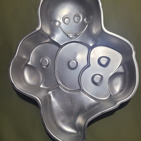 Ghost Shaped Cake Pan - Picture 1 of 2